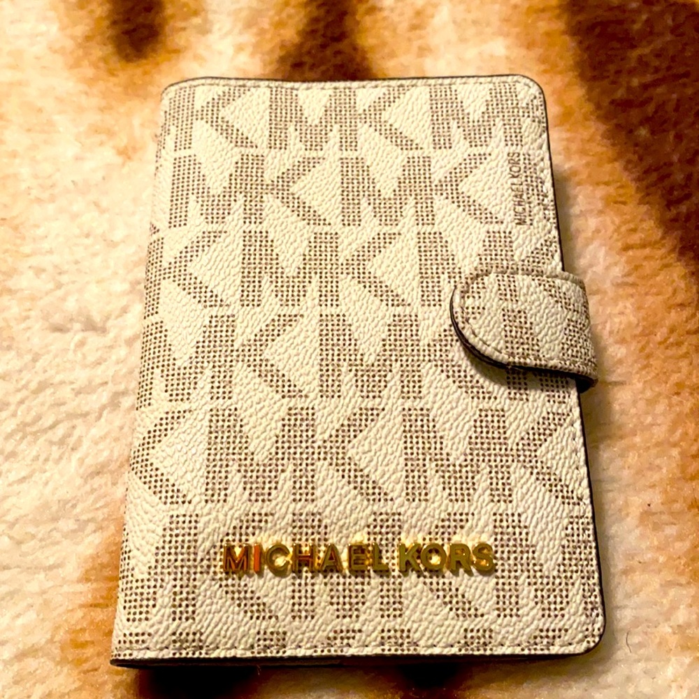Mk card holder wallet